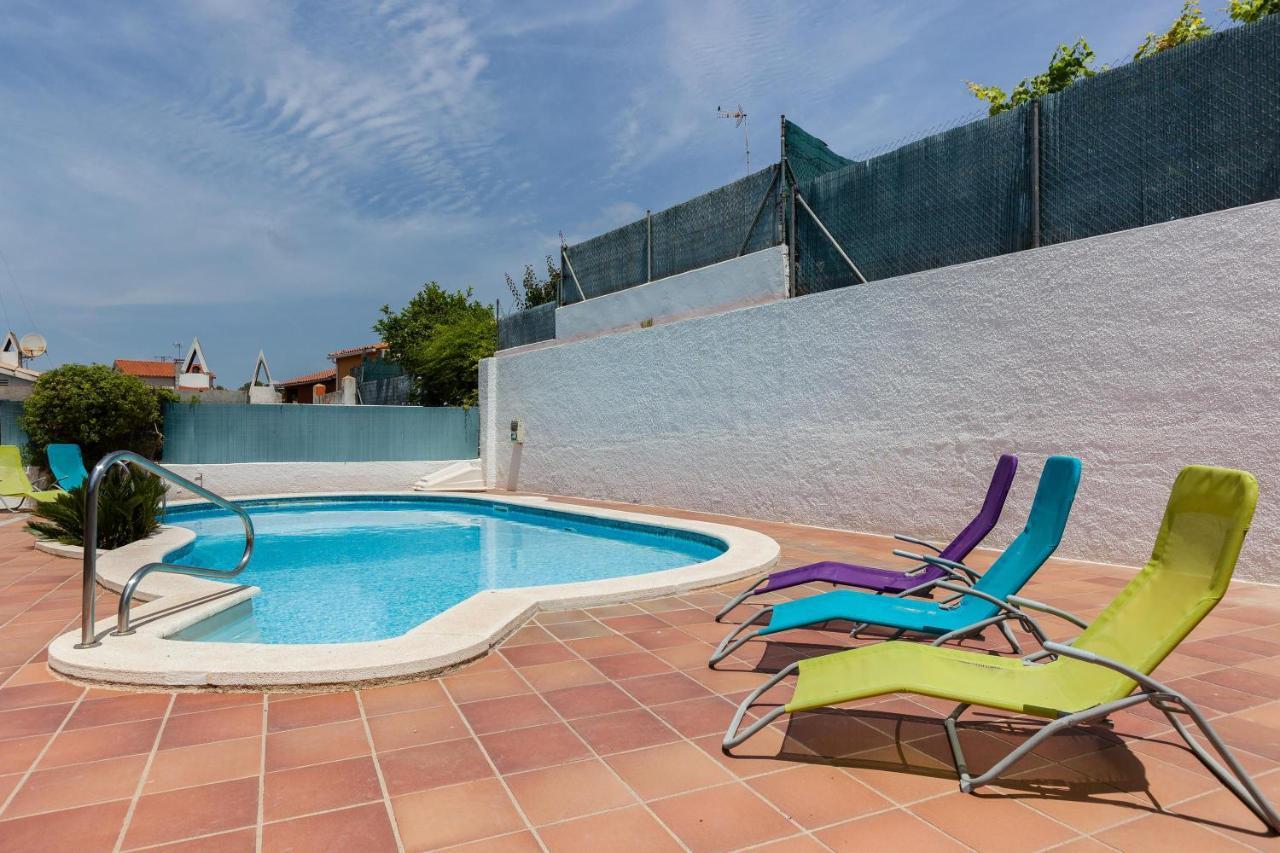 Villa Lilia Vilanova i la Geltrú Exterior foto